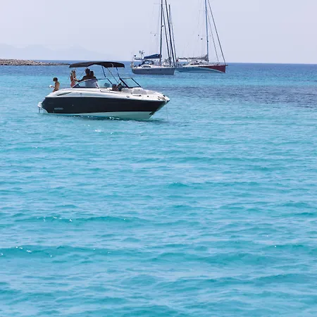 Poseidon Of Paros & Hotel Chrisi Akti (Paros)