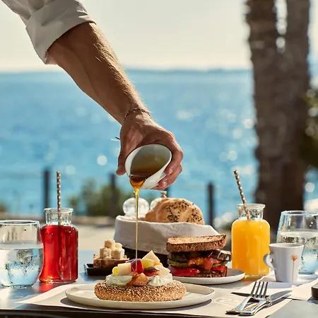 Poseidon Of Paros & 5* Chrisi Akti (Paros)