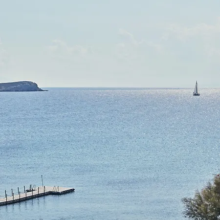 Poseidon Of Paros & 5*