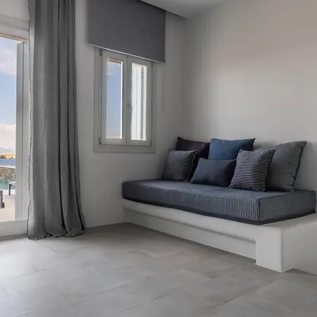 Poseidon Of Paros & Hotel
