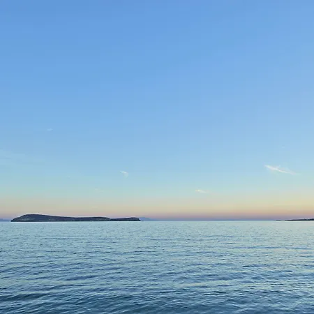 Poseidon Of Paros & 5*