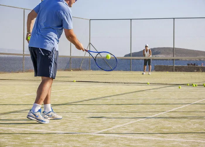 Poseidon Of Paros & 5* クリシ・アクティ